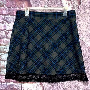 Harve Benard Women’s Gray & Blue Plaid Lace Hem Skirt Size 10